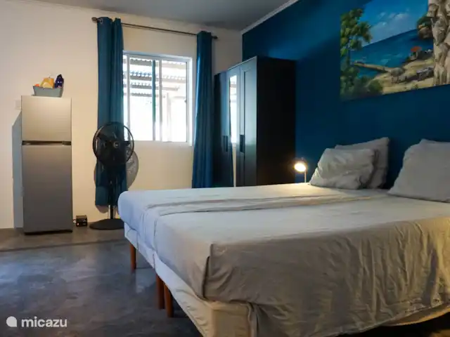 Apartment Jeremi with pool in Curaçao, Curacao-Middle, Julianadorp - bed & breakfast