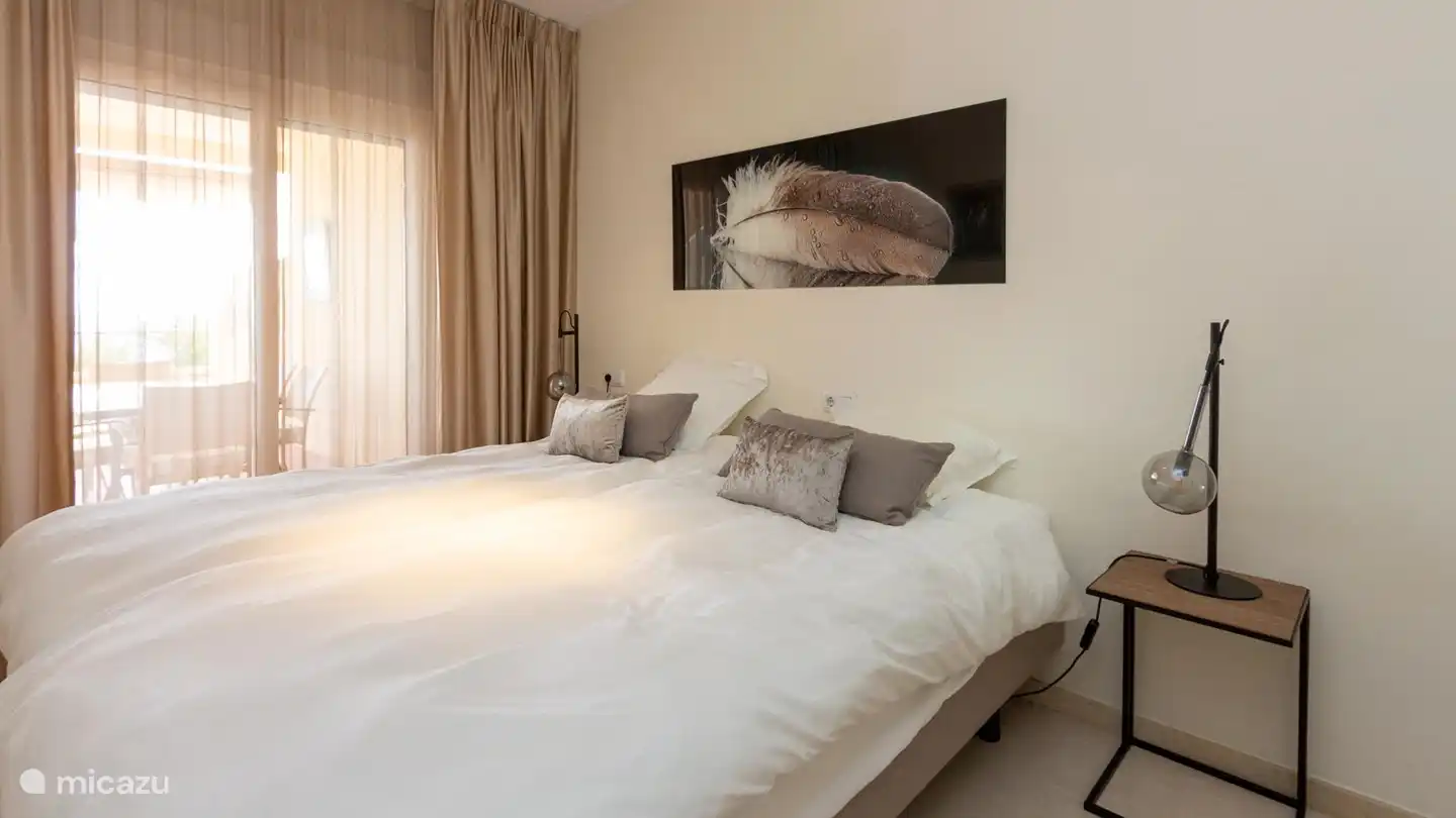 heerlijk wakker worden met uitzicht over de middellandse zee