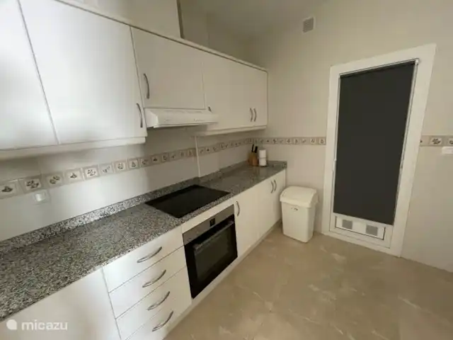 Vista al Mar | Espagne, Costa Blanca, Altea - appartement Porte vers buanderie et débarras