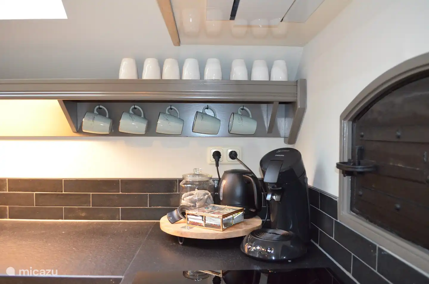 Du café et du thé sont disponibles dans le gîte