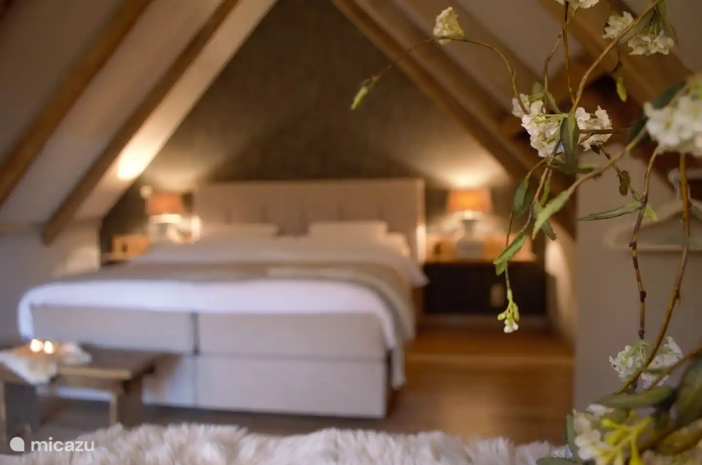 La literie est également de grande qualité, d'un blanc agréable et frais.