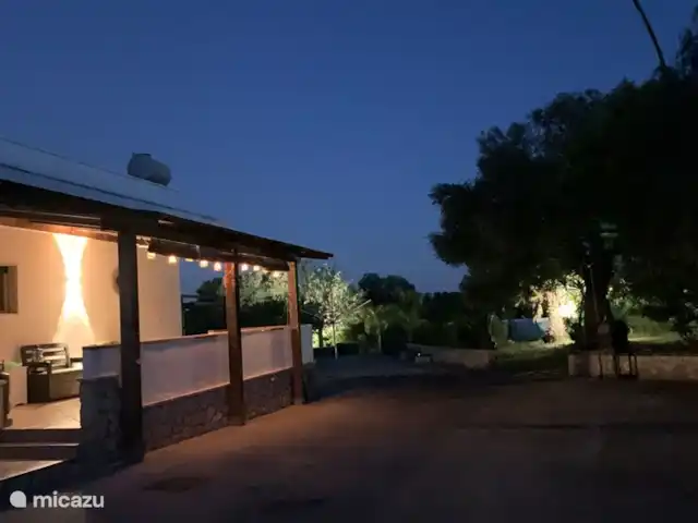 Villa LVM | Italie, Pouilles (Puglia), San Vito dei Normanni - villa porche 2