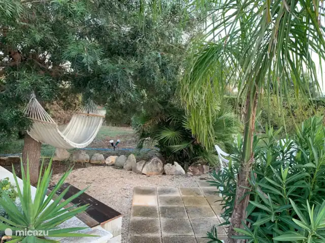 Villa LVM | Italie, Pouilles (Puglia), San Vito dei Normanni - villa Hamac dans le jardin
