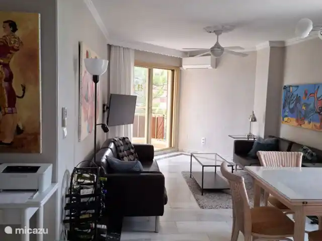Apartamento Doña Sofía en España, Costa del Sol, Fuengirola - apartamento La sala de estar, vista desde la cocina