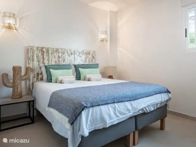 Appartement Plage Arenal | Espagne, Costa Blanca, Jávea - appartement Lit double (160x200) avec armoire intégrée et climatisation.