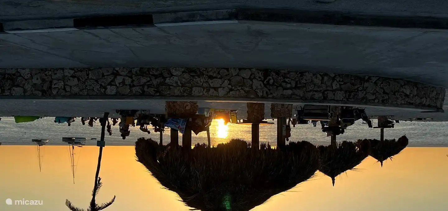 Sonnenuntergang am Strand von Araschi