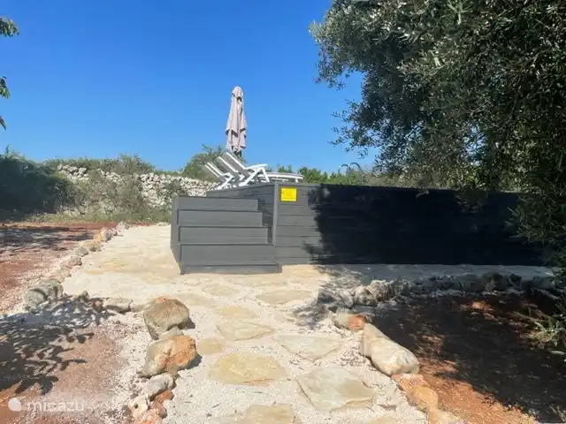 Trullo Président | Italie, Pouilles (Puglia), Martina Franca - maison de vacances Chemin vers la piscine