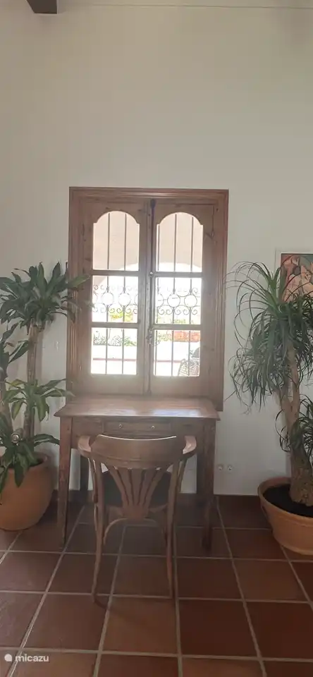 Schreibtisch im Wohnzimmer