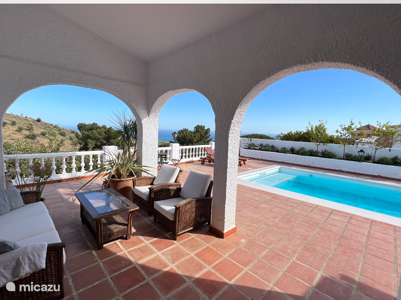 Casa vacacional España, Costa del Sol, Nerja Villa Romántica villa blanca-piscina privada
