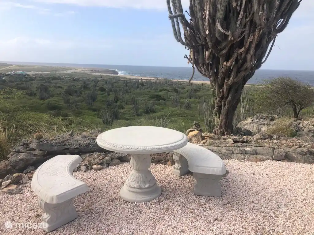 Essen auf der Klippe