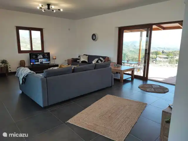 chalet huren in Spanje, Andalusië, Benamargosa – Villa Las Adelfas Woonkamer