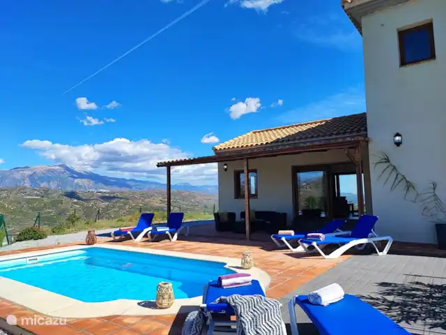 chalet huren in Spanje, Andalusië, Benamargosa – Villa Las Adelfas  Villa Las Adelfas !