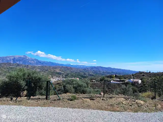 chalet huren in Spanje, Andalusië, Benamargosa – Villa Las Adelfas Prachtig uitzicht op de bergen!