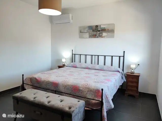 chalet huren in Spanje, Andalusië, Benamargosa – Villa Las Adelfas mooie kamer