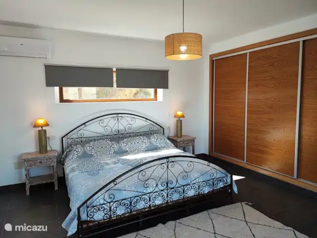 chalet huren in Spanje, Andalusië, Benamargosa – Villa Las Adelfas Hoofdslaapkamer
