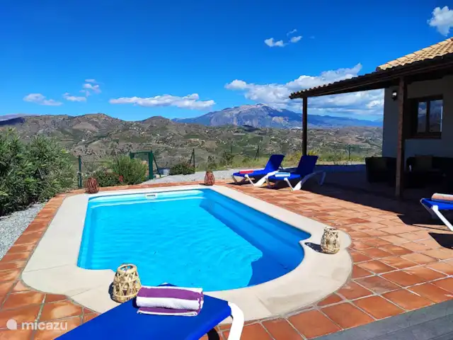 chalet huren in Spanje, Andalusië, Benamargosa – Villa Las Adelfas Chill out zone in Villa Las Adelfas !