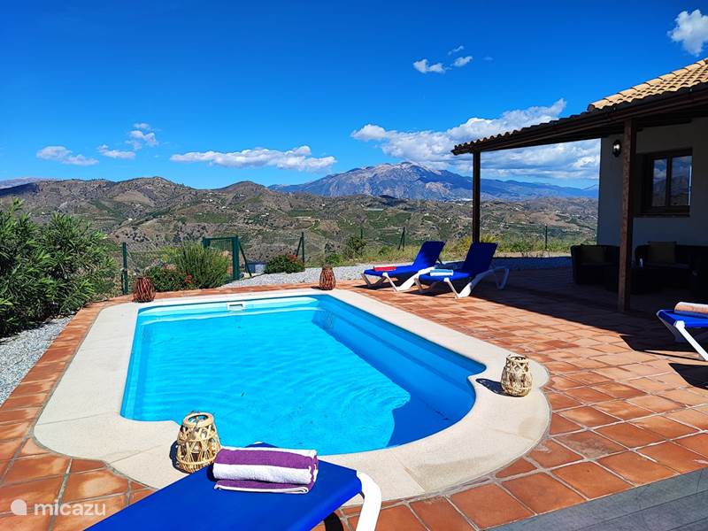 Holiday home in Spain, Andalusia, Benamargosa Chalet Villa Las Adelfas