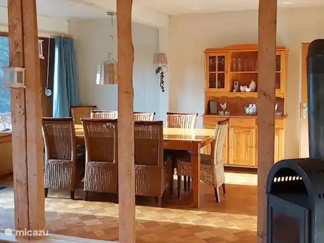 Gran Chalet Monschau en Alemania, Eifel, Monschau - chalet comedor