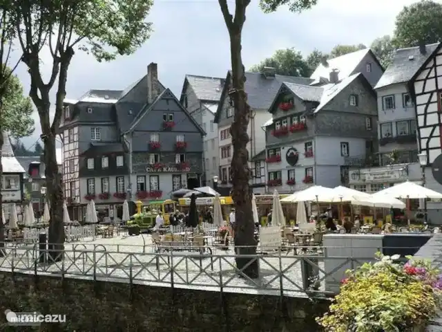 Gran Chalet Monschau en Alemania, Eifel, Monschau - chalet mercado en Monschau