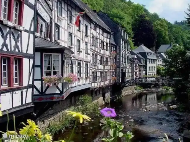 Gran Chalet Monschau en Alemania, Eifel, Monschau - chalet mercado en Monschau