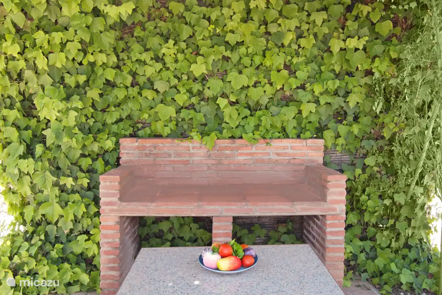 Und Sie können mehr private Plätze rund um das Haus finden. Gesegnete Ruhe.