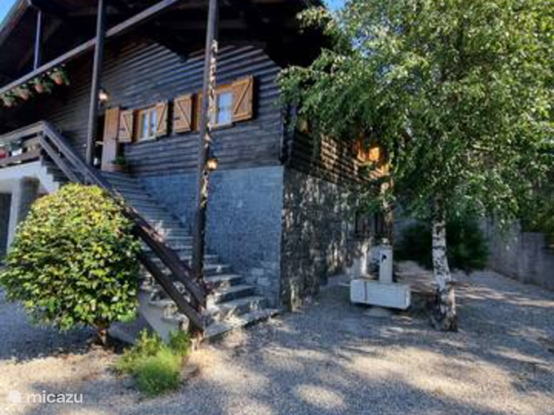 Ferienwohnung Italien, Piemont, Armeno Blockhütte / Lodge Casa Mottarone