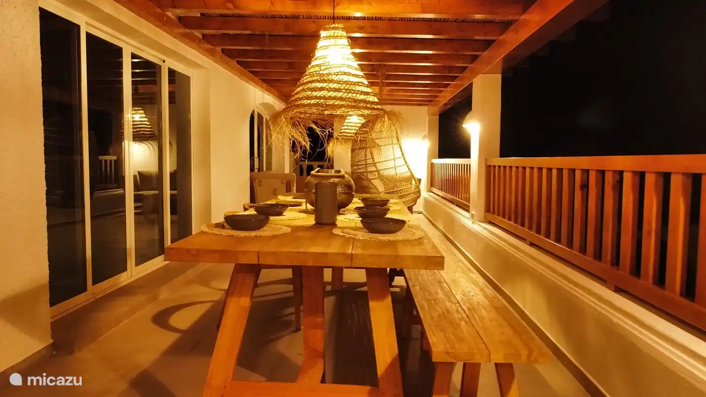 Esstisch und Sitzecke