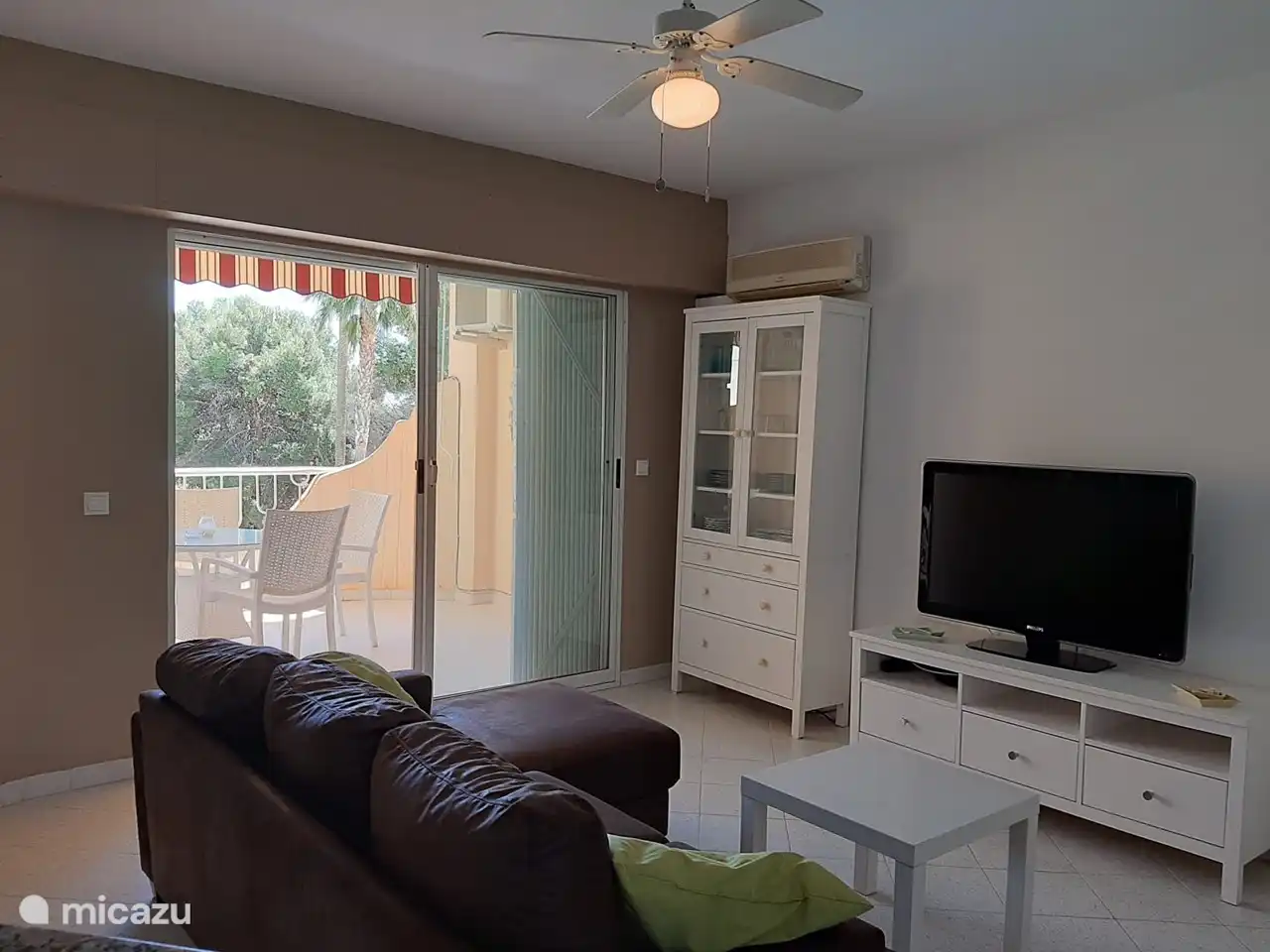 Living room with access to the terrace