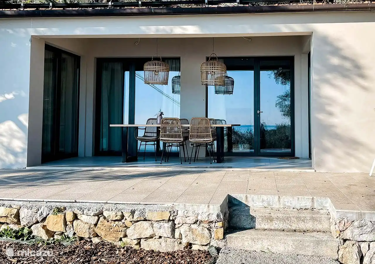 Ferienhaus SIENA mit Blick auf das Mittelmeer