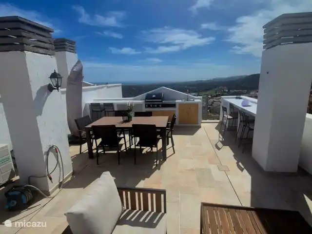 Casa Hannah huren in Spanje, Costa Blanca, Finestrat - vakantiehuis Welkom op het nieuwe dakterras!
In 2025 hebben we een gebruiksvriendelijk buitenkeuken geplaatst die jullie kunnen gebruiken en zó optimaal van de uitzichten kunnen genieten