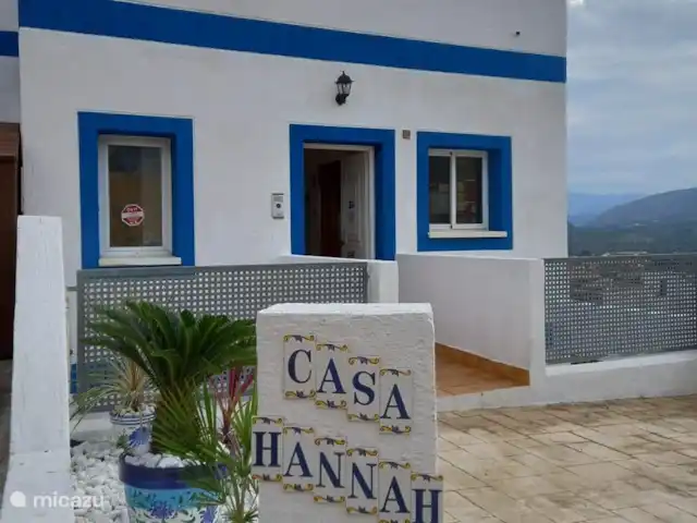 Casa Hannah huren in Spanje, Costa Blanca, Finestrat - vakantiehuis Vooraanzicht van Casa Hannah, bij aankomst