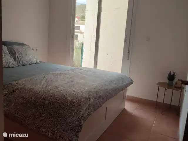 Casa Hannah huren in Spanje, Costa Blanca, Finestrat - vakantiehuis 2persoonskamer achteraan met badkamer ensuite
Toegang tot de tuin via schuifraam. Rolluiken aanwezig