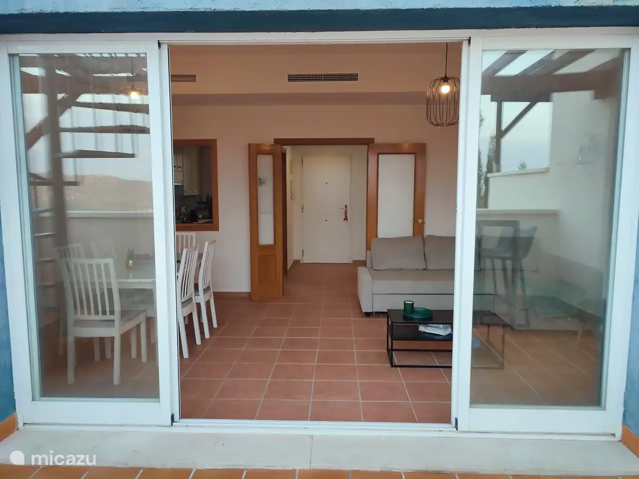 Terrassenblick nach innen