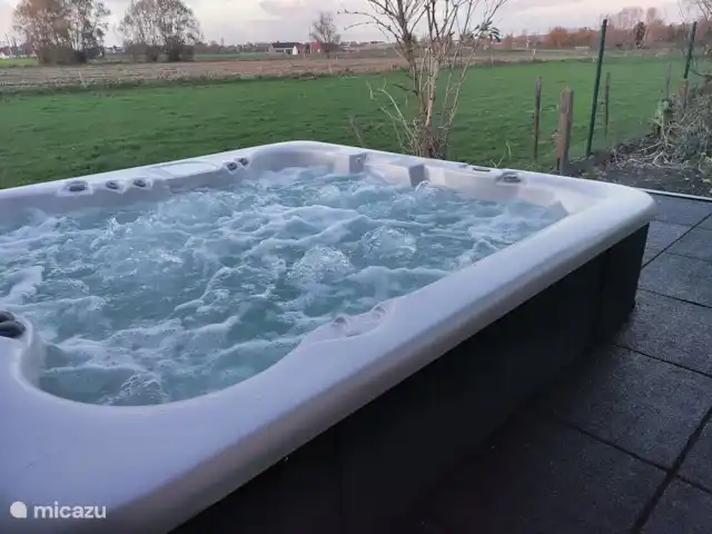 Mote26 huren in België, West-Vlaanderen, Ingooigem - vakantiehuis 5-persoonsjacuzzi