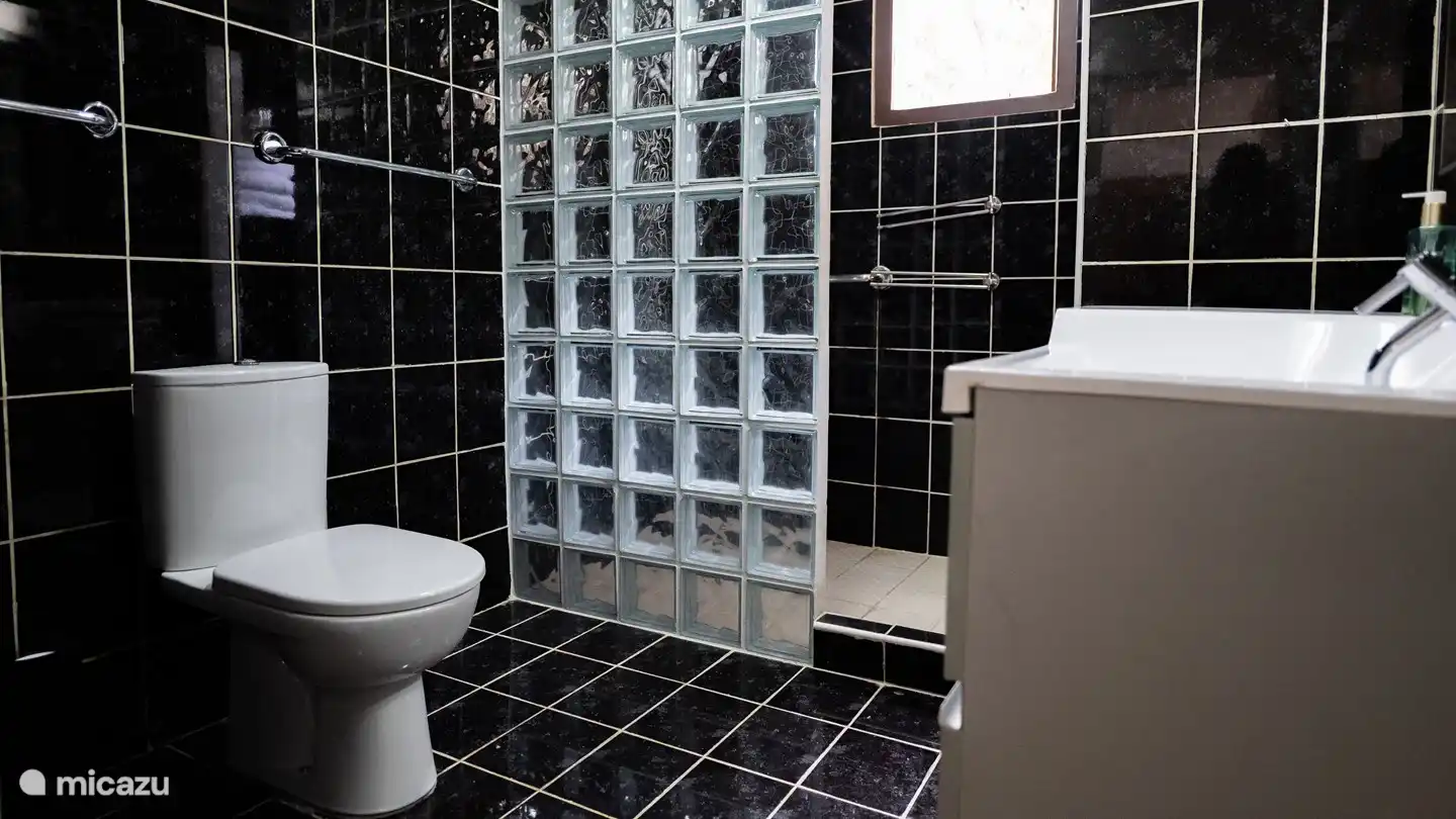 salle de bain en bas