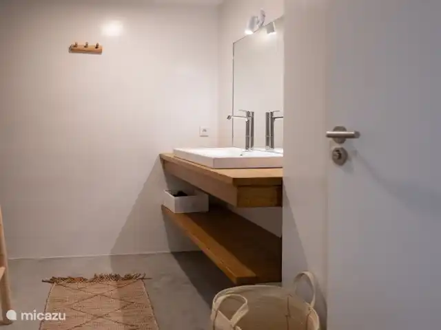 Villa Witsand en Curazao, Bandabou (oeste), Coral Estate, Rif St.Marie - villa baño planta baja