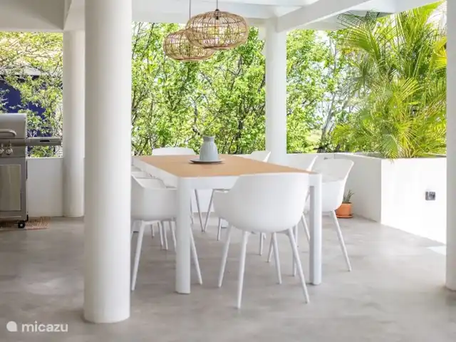 Villa Witsand en Curazao, Bandabou (oeste), Coral Estate, Rif St.Marie - villa Mesa del comedor