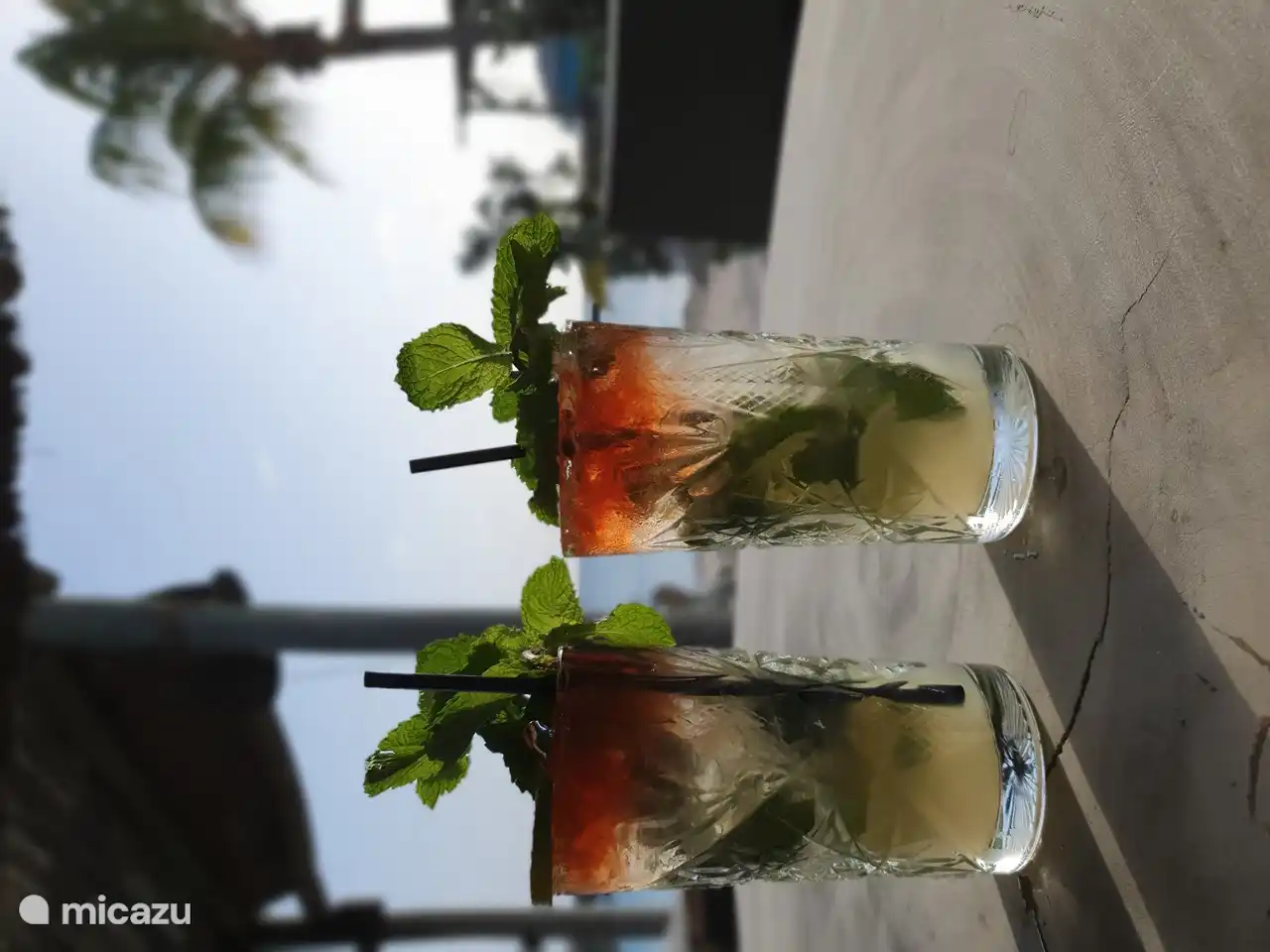 Leckere Cocktails am Strand