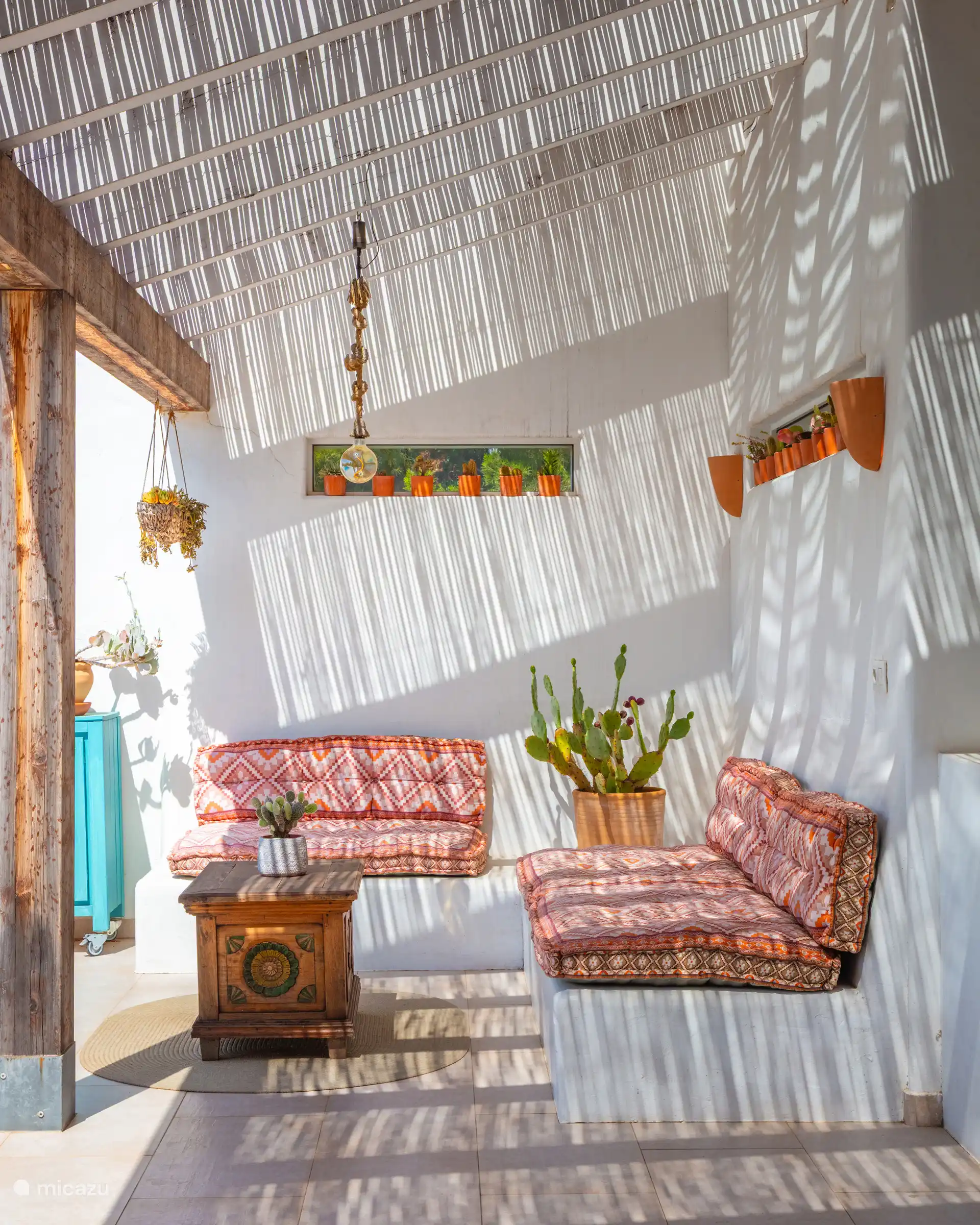 Loungebereich, Schwimmbad