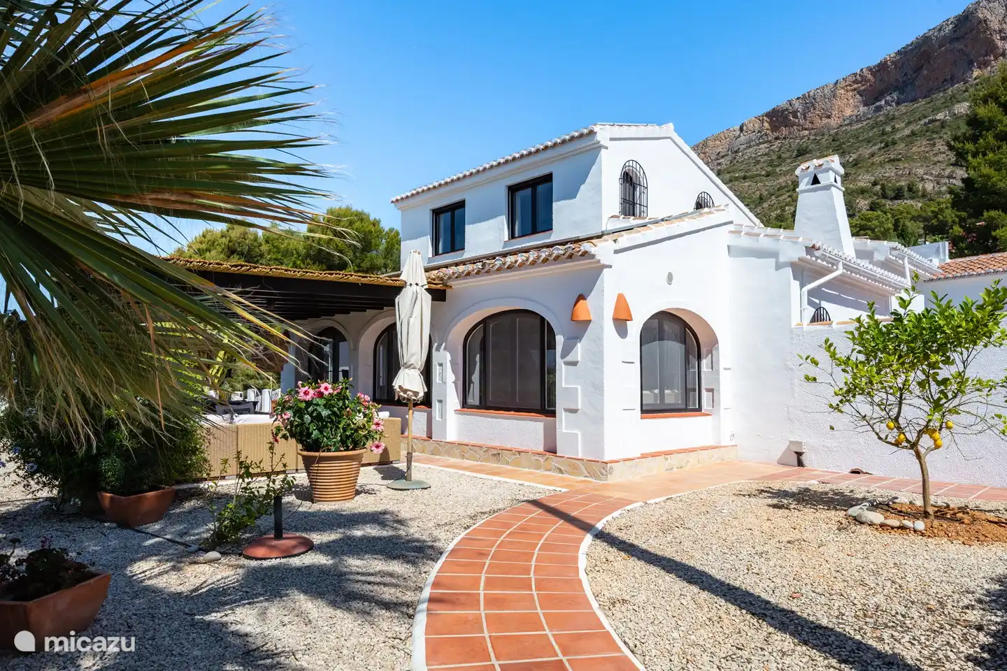 Außenansicht der Villa