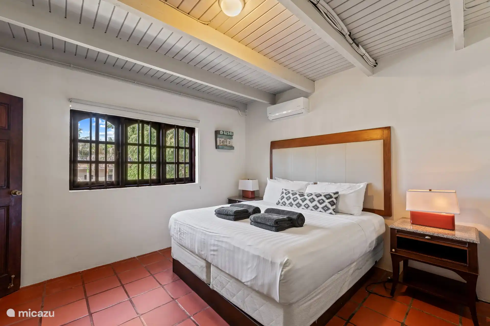 Slaapkamer 3 op de begange grond. Voorzijde van het huis.