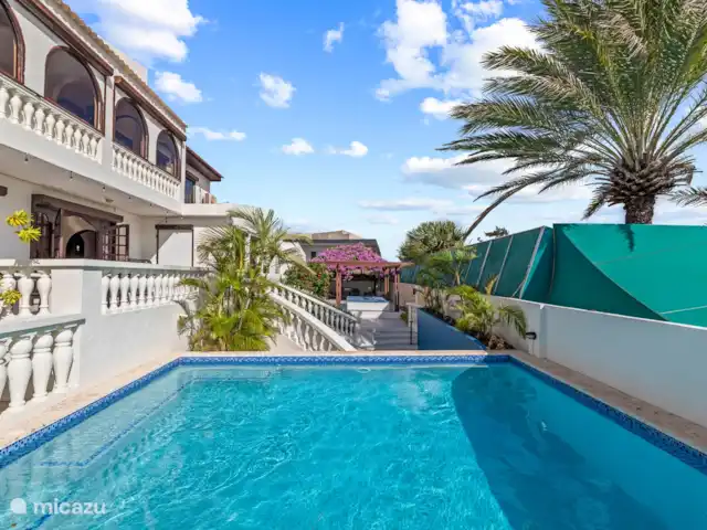 Hacienda Azul | Curaçao, Banda Ariba (est), Jan Thiel - villa Du sud, vue sur la palapa