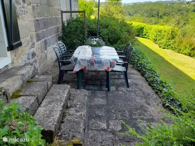 Location de Vacances France, Corrèze, Perpezac-le-Blanc, gîte / cottage - Domaine Leyvinie, gîte Mourvèdre Domaine Leyvinie, Gîte Mourvèdre, la terrasse