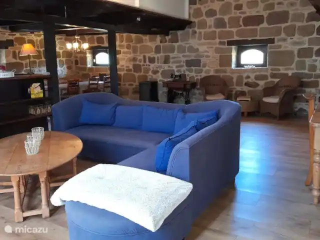 Location de Vacances France, Corrèze, Perpezac-le-Blanc, gîte / cottage - Domaine Leyvinie, Gîte Grenache Domaine Leyvinie, gîte Grenache, salon/cuisine