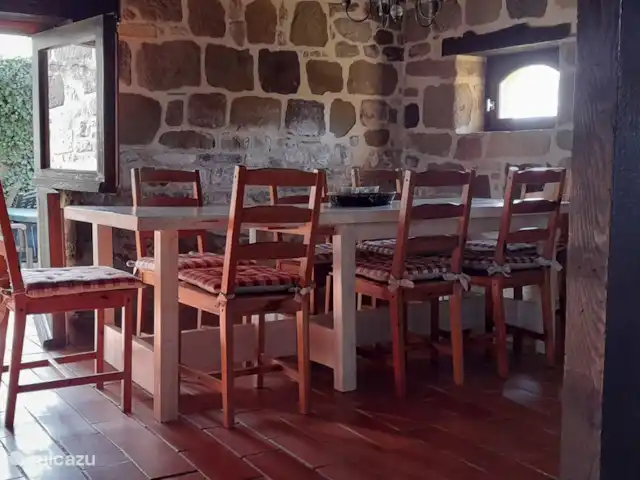 Location de Vacances France, Corrèze, Perpezac-le-Blanc, gîte / cottage - Domaine Leyvinie, Gîte Grenache Domaine Leyvinie, Gîte Grenache, coin repas