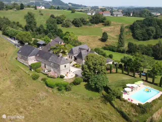 Location de Vacances France, Corrèze, Perpezac-le-Blanc, gîte / cottage - Domaine Leyvinie, Gîte Grenache Location de Vacances France, Corrèze, Perpezac-le-Blanc, gîte / cottage - Domaine Leyvinie, Gîte Grenache