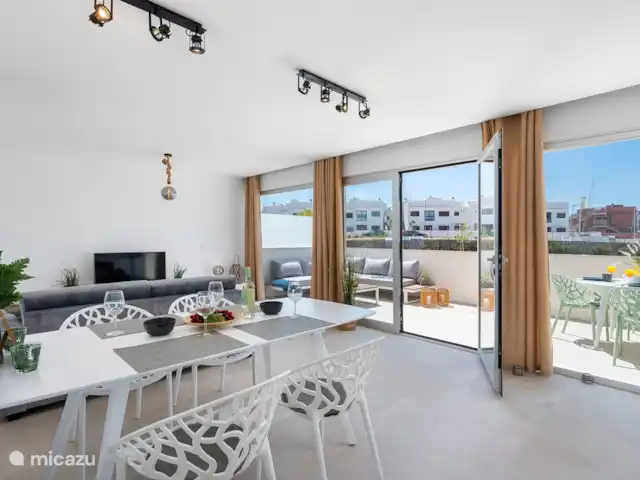 Mirasal - appartement 14 | Espagne, Costa Blanca, Torrevieja - appartement Salon avec vue sur la terrasse