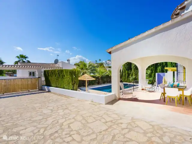 Villa Casa Calme - 700m van dorp huren in Spanje, Costa Blanca, Moraira - villa Oprit van het huis