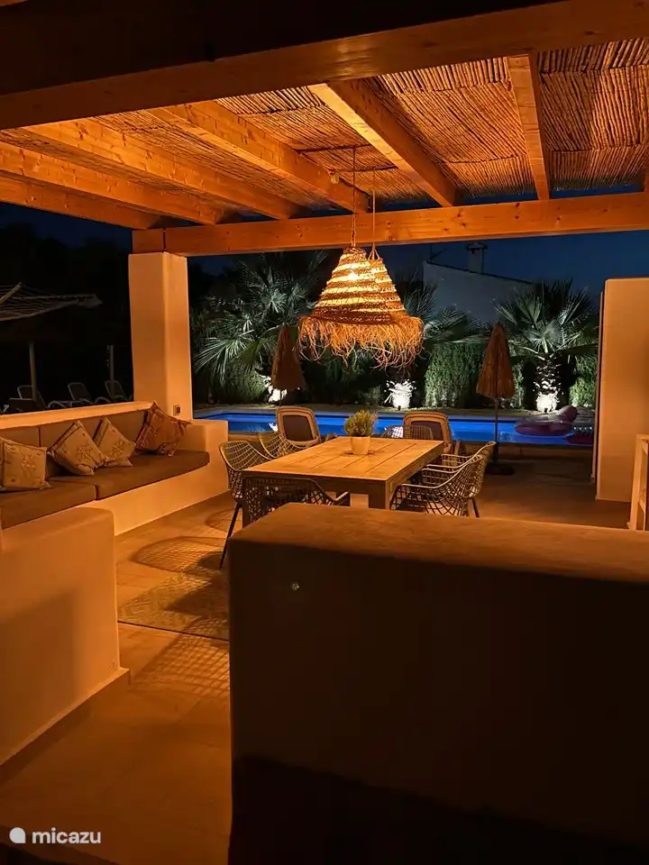 cocina al aire libre por la noche