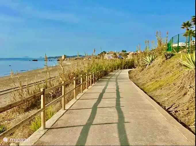 Senda Litoral (Wander- und Radweg entlang der gesamten Küste)